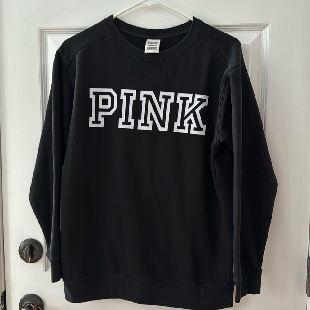 PINK black & white crew neck sweatshirt. EUC no rips tears or stains. Sz XS